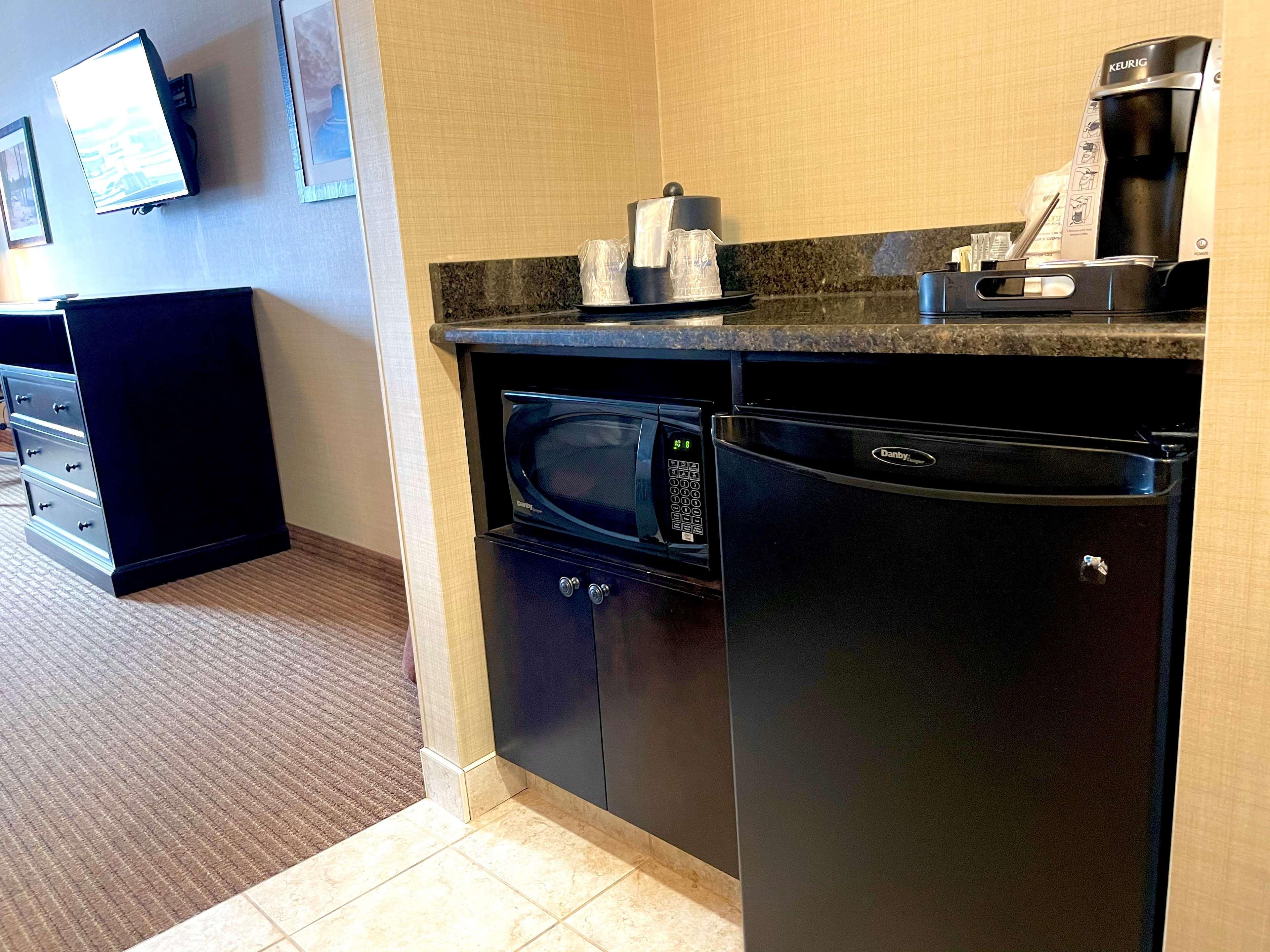 Best Western Plus Okotoks Inn & Suites Eksteriør bilde