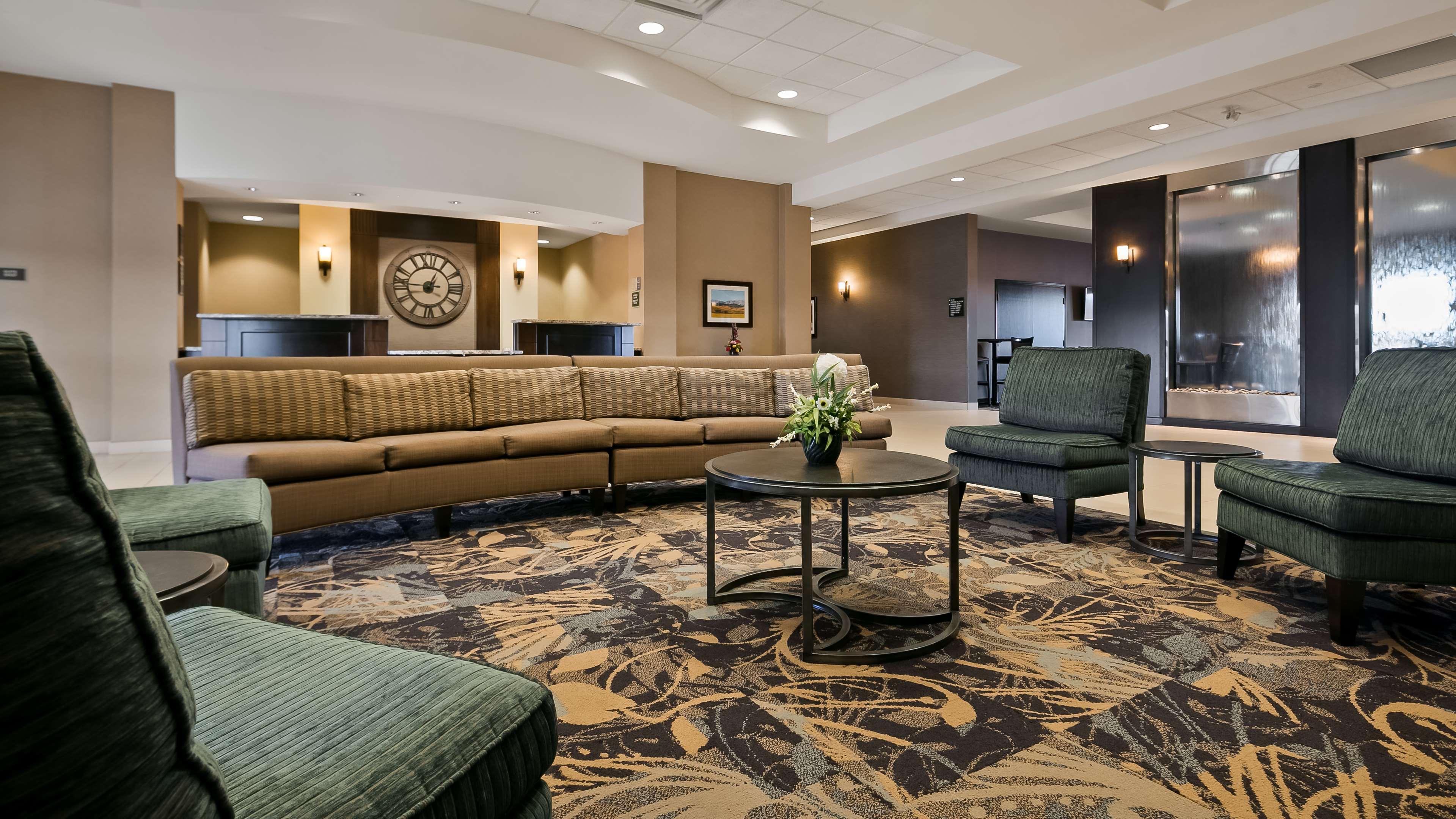 Best Western Plus Okotoks Inn & Suites Eksteriør bilde