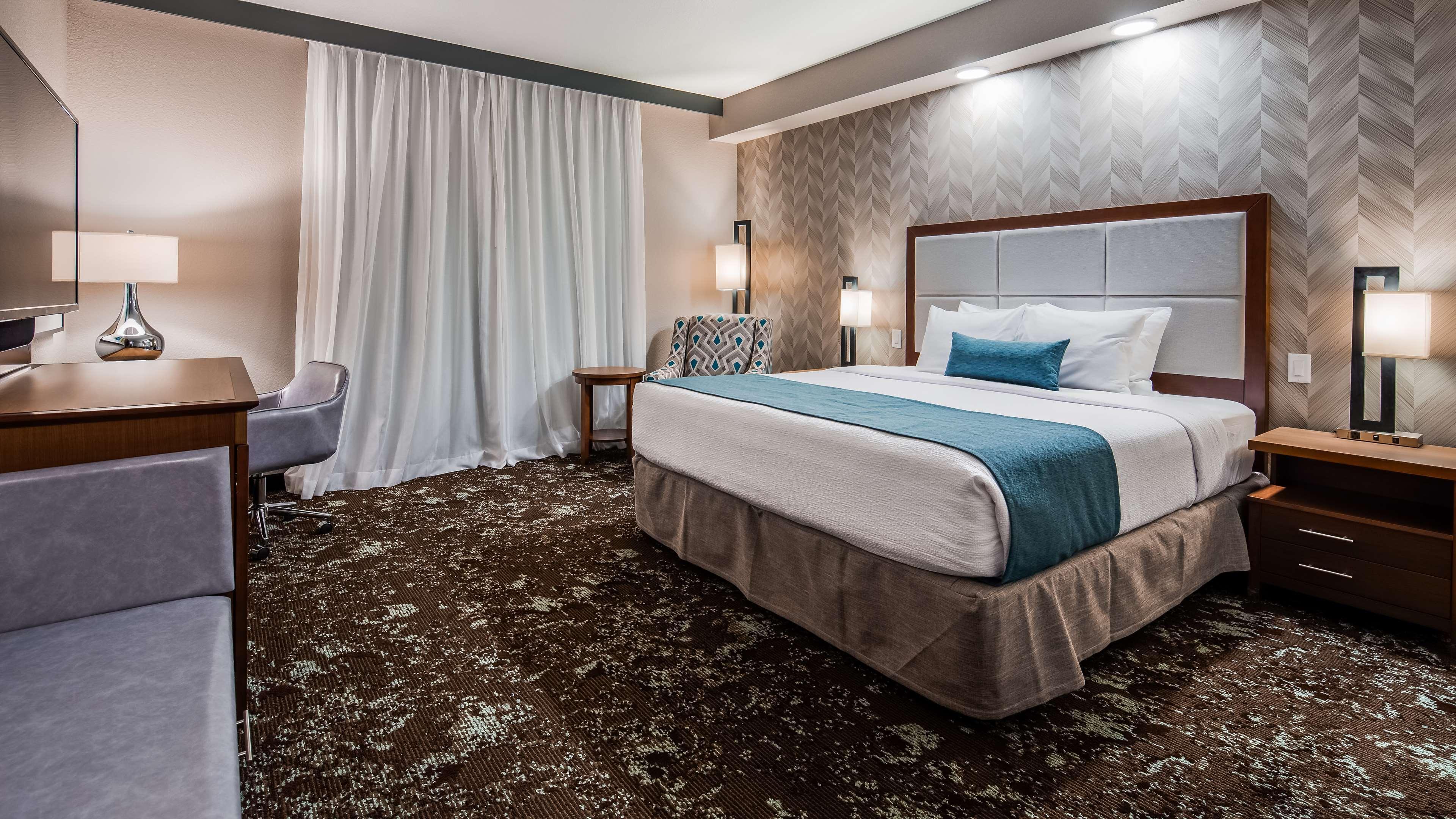 Best Western Plus Okotoks Inn & Suites Eksteriør bilde